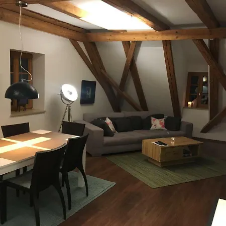 Loh 2 Apartment *